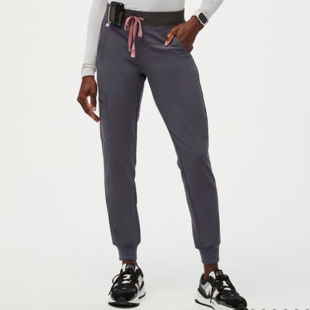 Figs zamora jogger scrubs charcoal gray